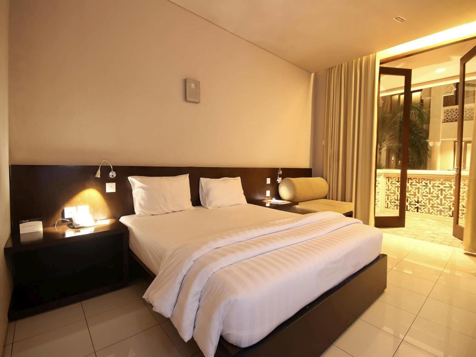 בנדה אקה The Pade Hotel מראה חיצוני תמונה