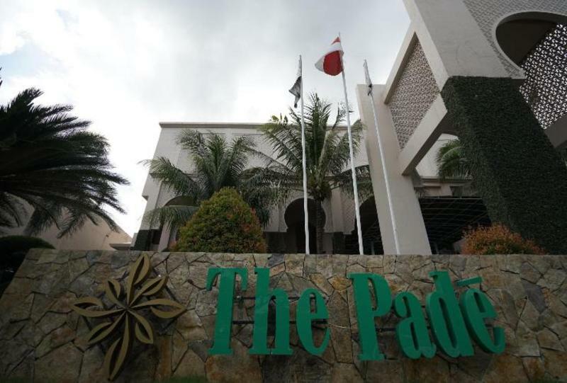 בנדה אקה The Pade Hotel מראה חיצוני תמונה