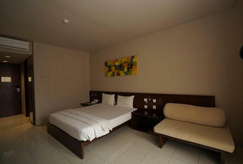 בנדה אקה The Pade Hotel מראה חיצוני תמונה